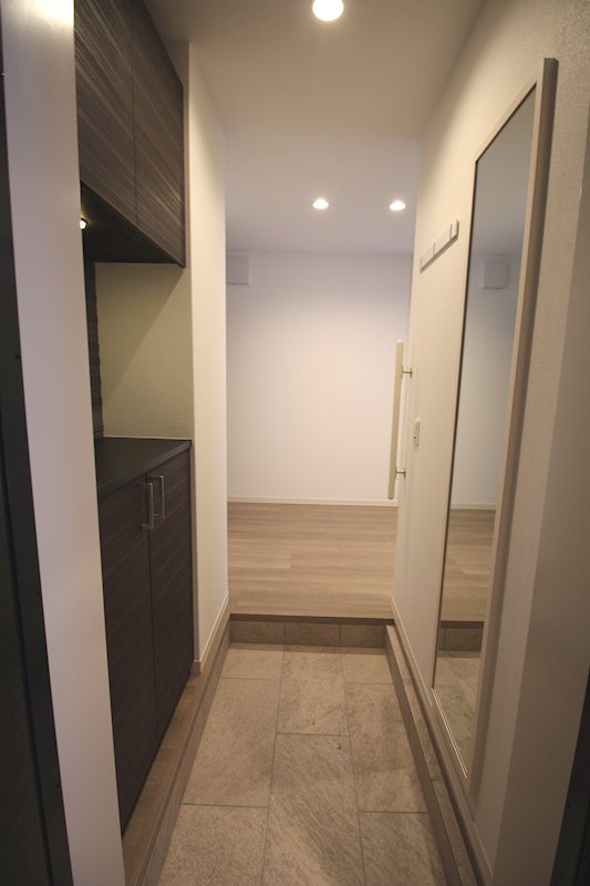 クレオール中野 玄関