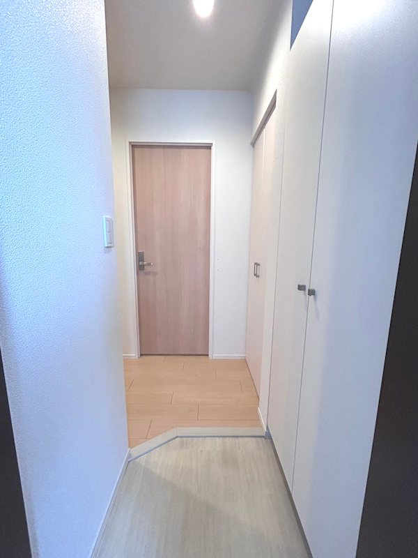 ＨＯＩＳＴ（ホイスト） 玄関