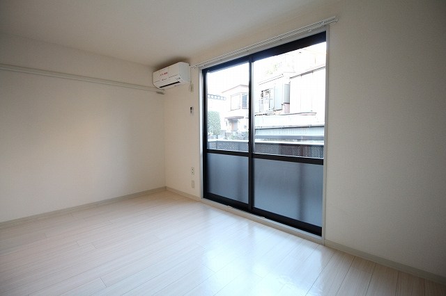 アゼリアＢ リビング