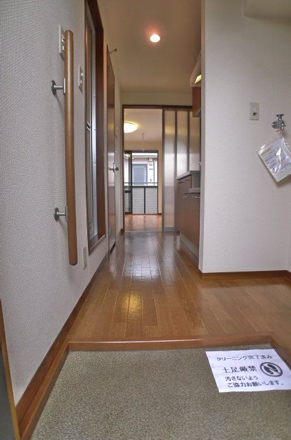 GRANDIS KICHIJOJI 玄関