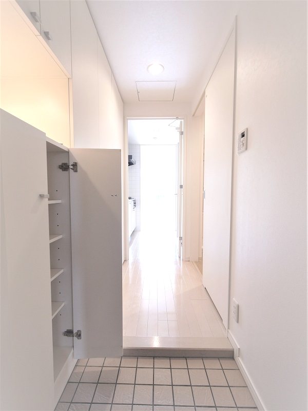 パヴェ・ブランカ 玄関