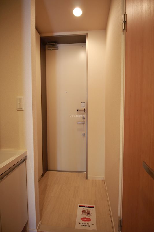 ｓｔｒａｄａ高円寺（ストラーダ高円寺） 玄関