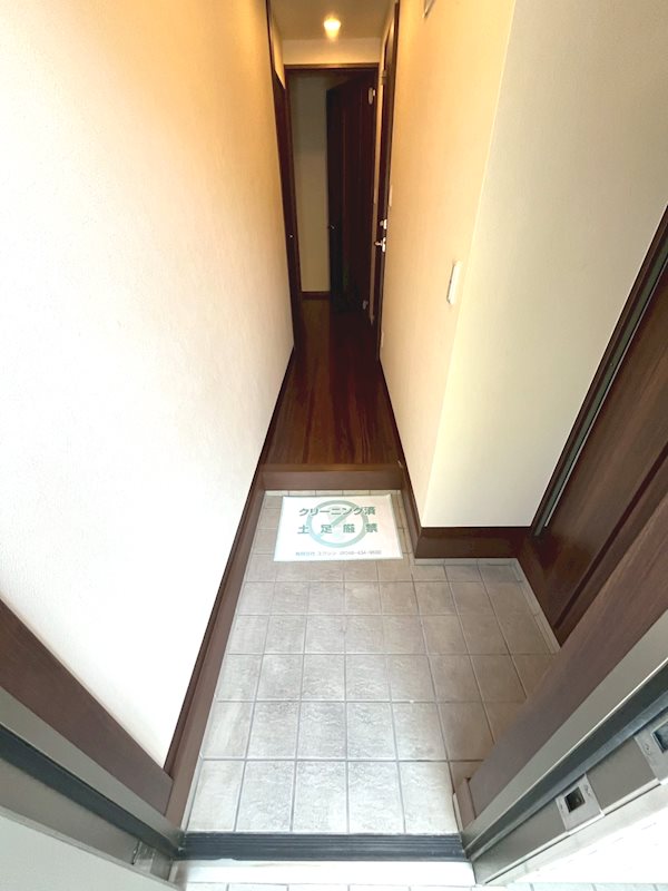 モンテオーロ鷺宮 玄関