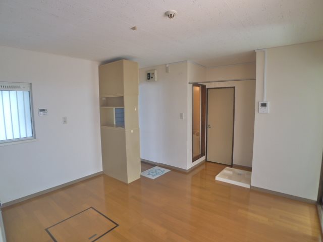 ハッピー戸田公園 リビング