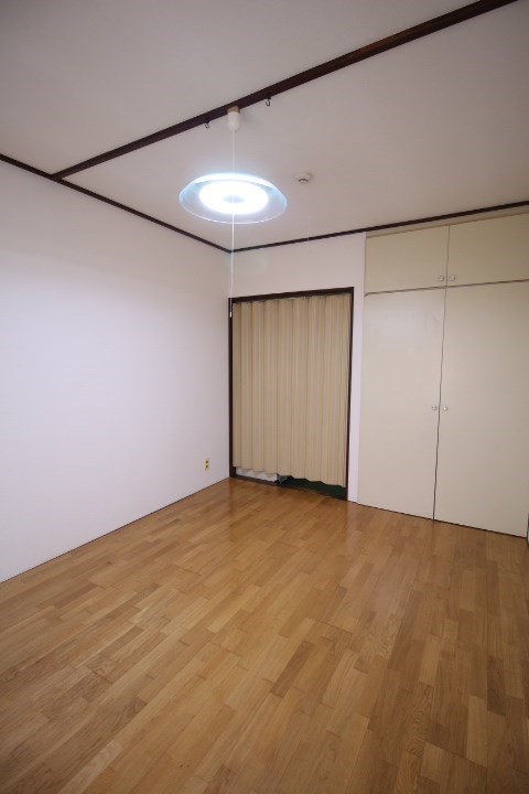 藤の木ハイツ ベッドルーム