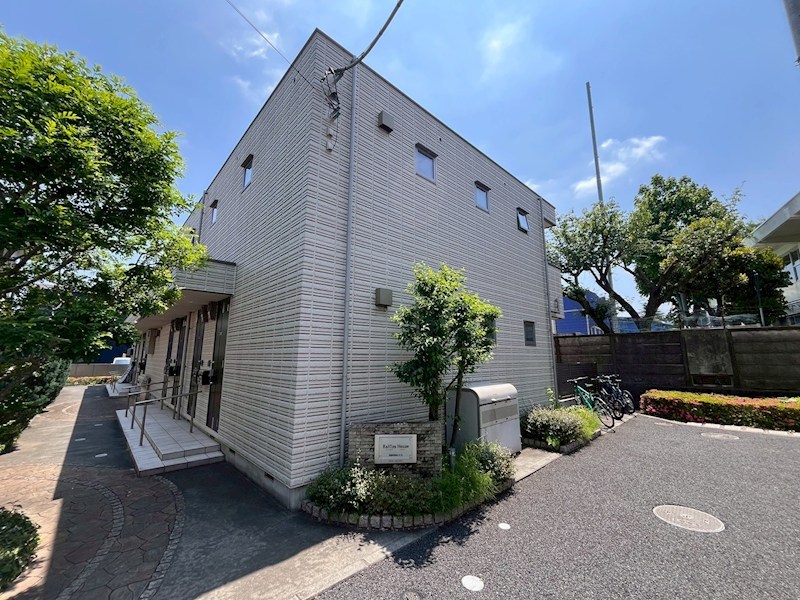 Raffles House 105号室 外観