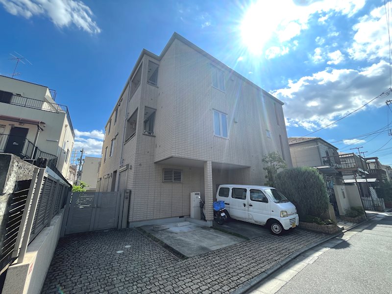 プレジール   305号室 外観