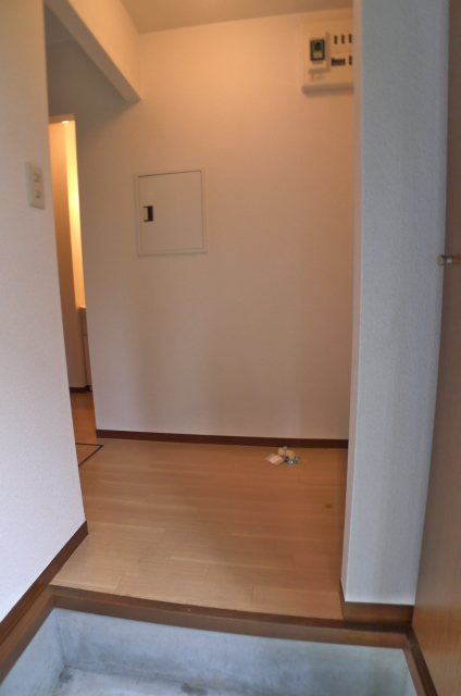 イーストコート 玄関