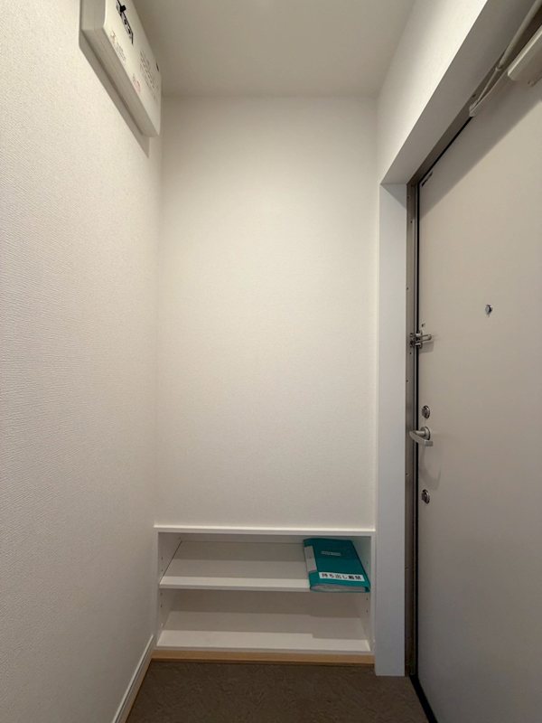 ヒューゲルハイム三軒茶屋 玄関