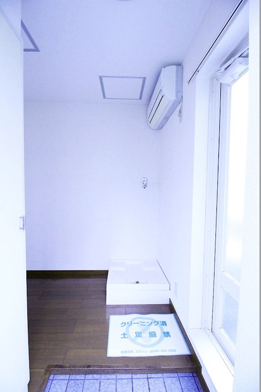 エグゼ中野　Ⅴ 玄関