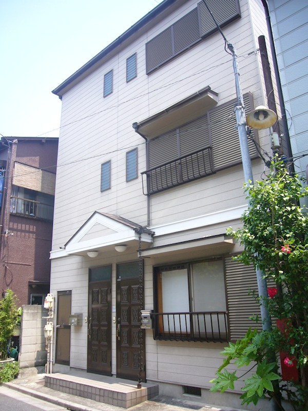 シェモア越仲 101号室 外観