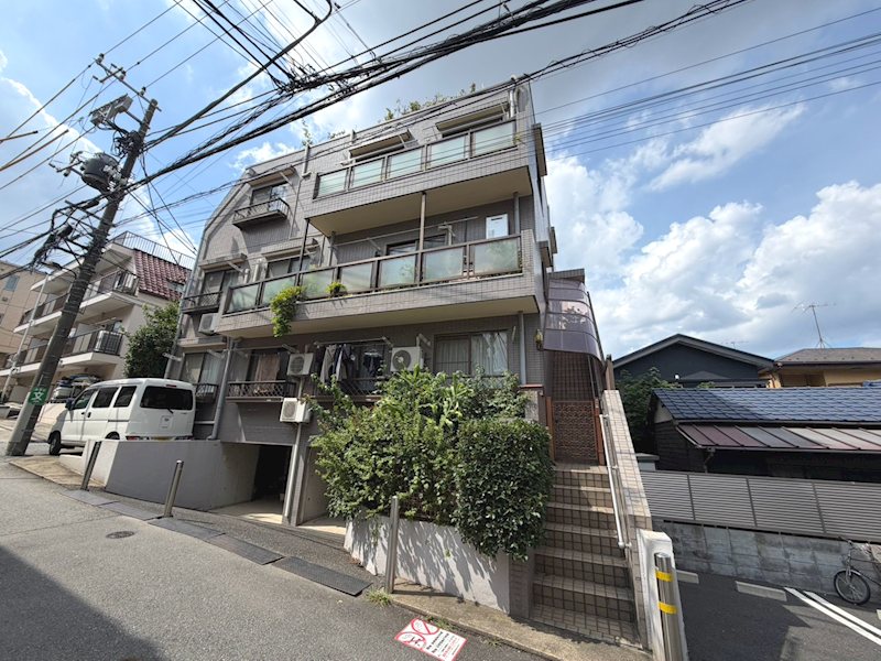 トップヒルズ上原 201号室 外観