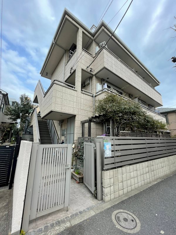 パーシモン 301号室 外観