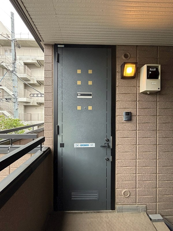 メゾン林田 玄関