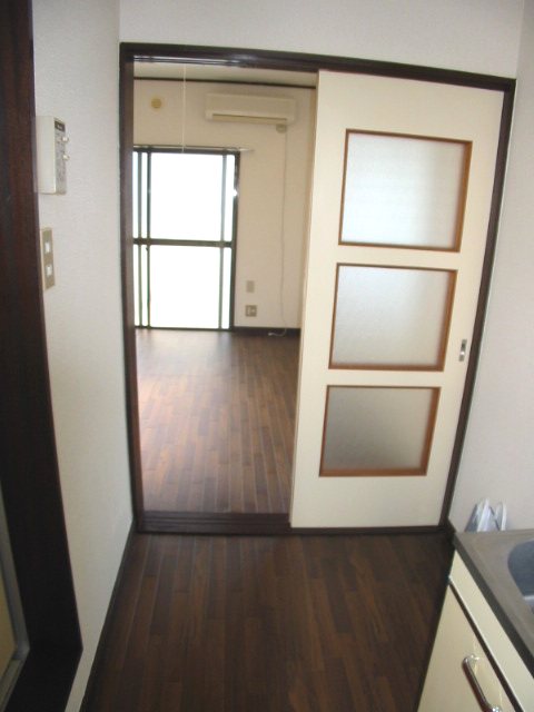 アクシス 玄関