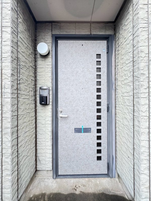 カーサアザレア 玄関