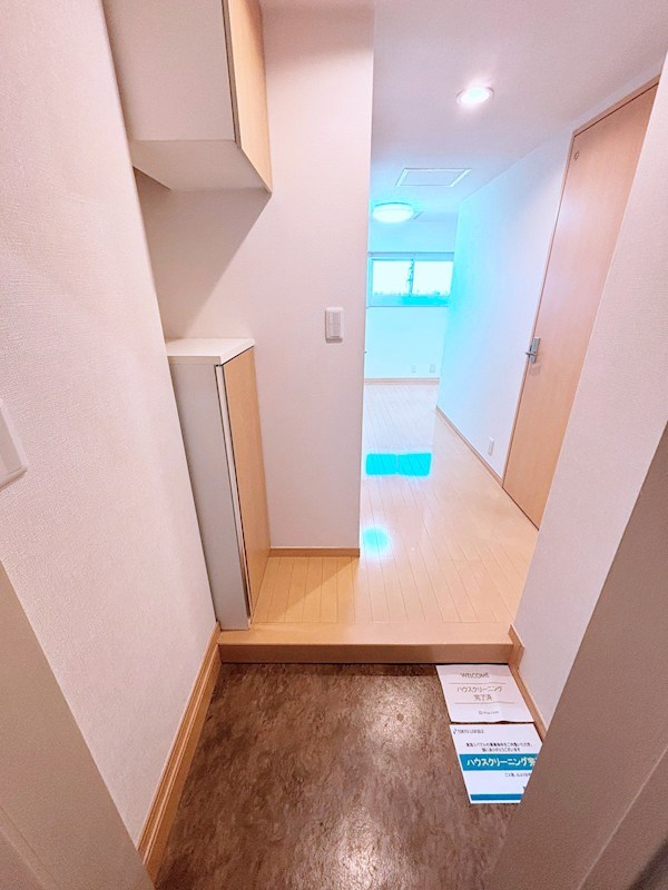 マンション第二明大前 玄関