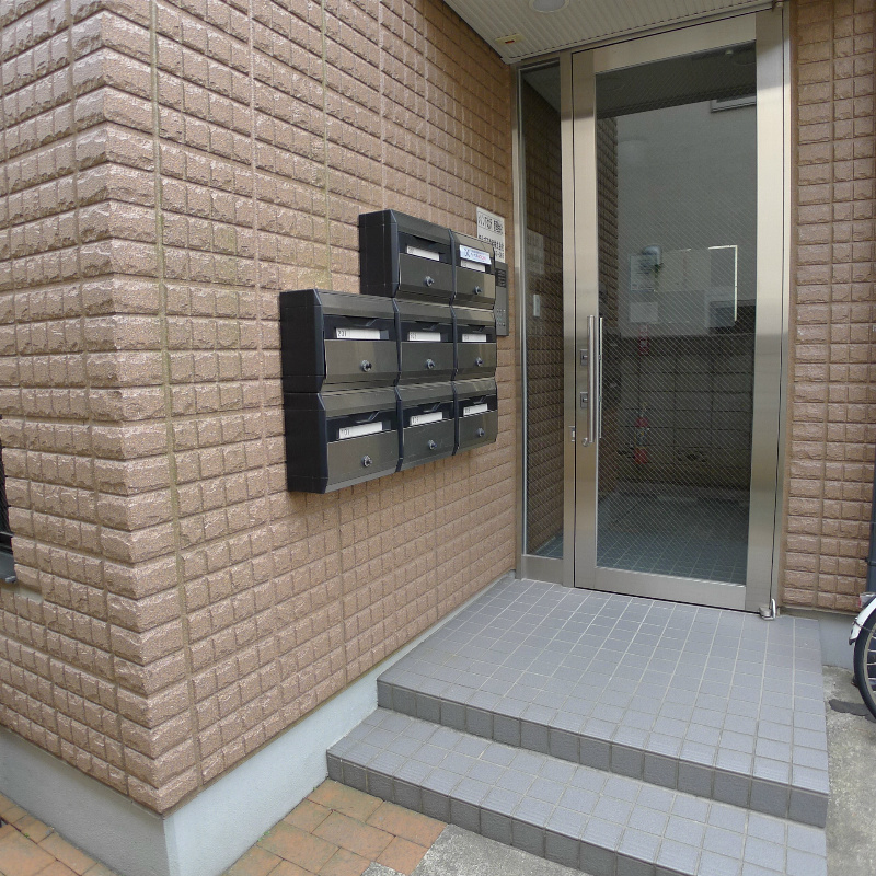 メゾン下北沢  エントランス