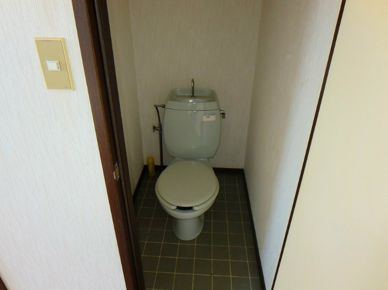 コーポサンシャインＡ棟 トイレ