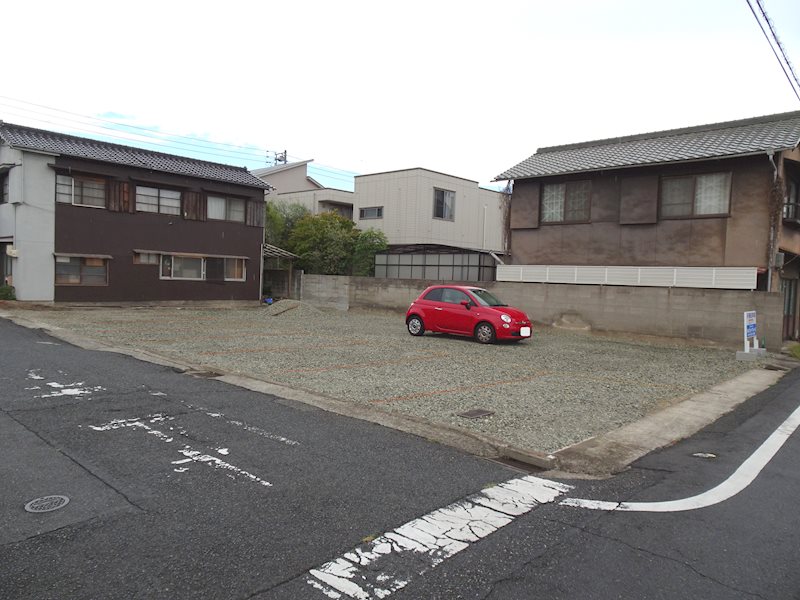 水島西弥生町駐車場【全8台】 ③～⑥号室 外観