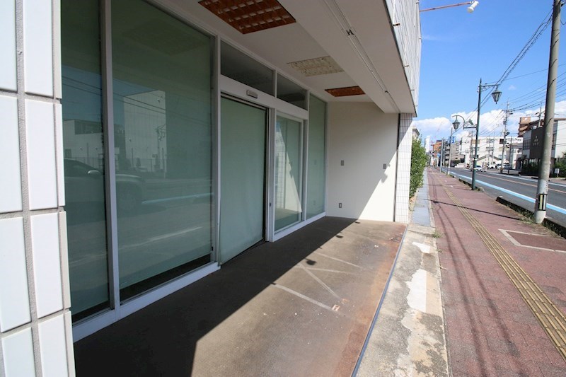 総社市駅前1丁目店舗 エントランス