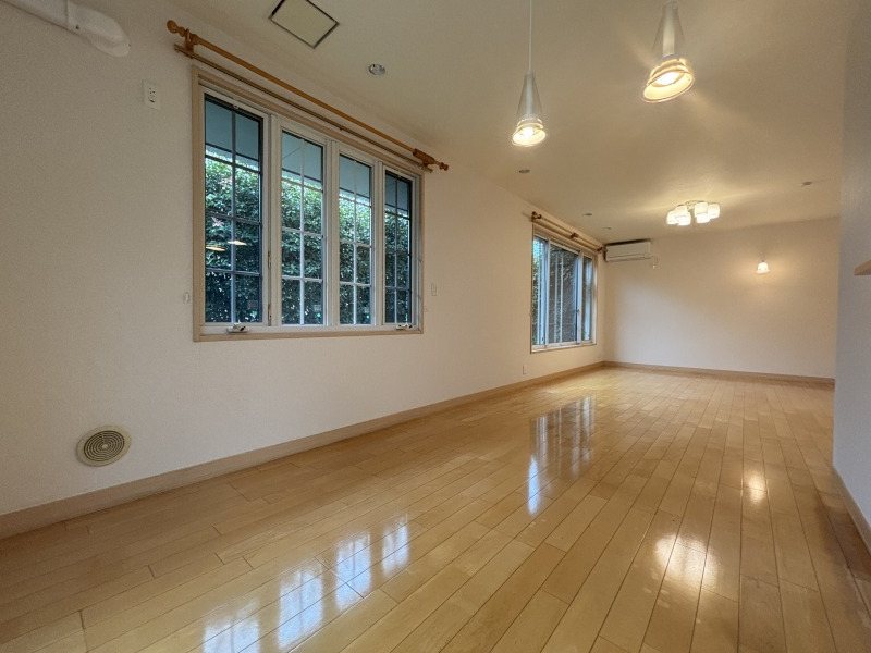 港北区篠原台町戸建 リビング