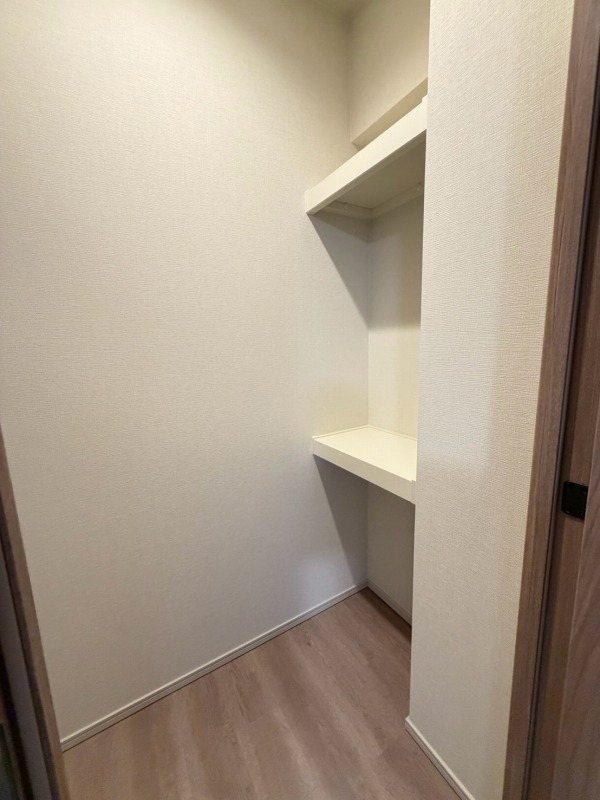 プレミスト京都三条堀川 収納