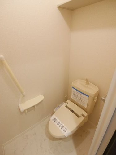 シュウフロンティア トイレ