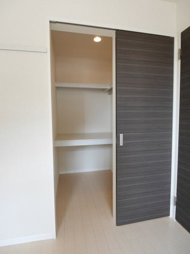 シュウフロンティア 収納