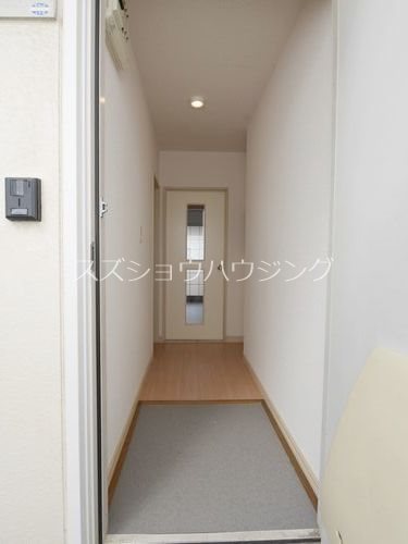 コーポ鈴木 玄関