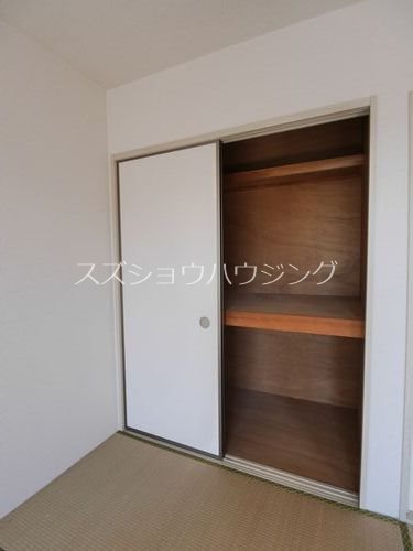 コーポ鈴木 収納