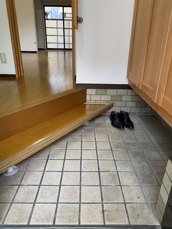 藤井寺市林3丁目12-18 玄関
