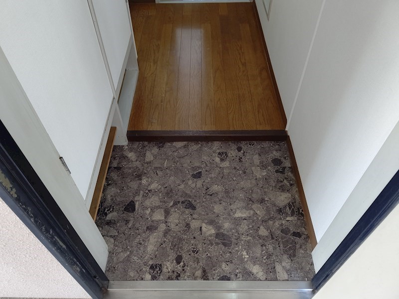 ロイヤルカーサⅡ 玄関