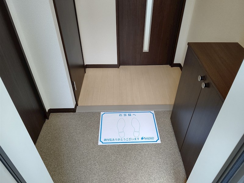 ドエル 玄関