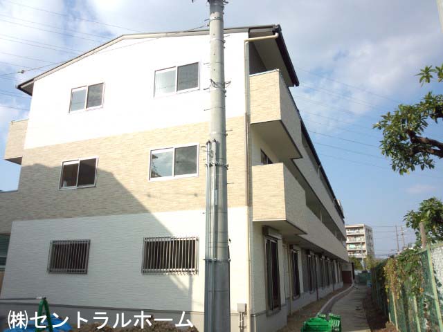 フローレンスいずみ 外観