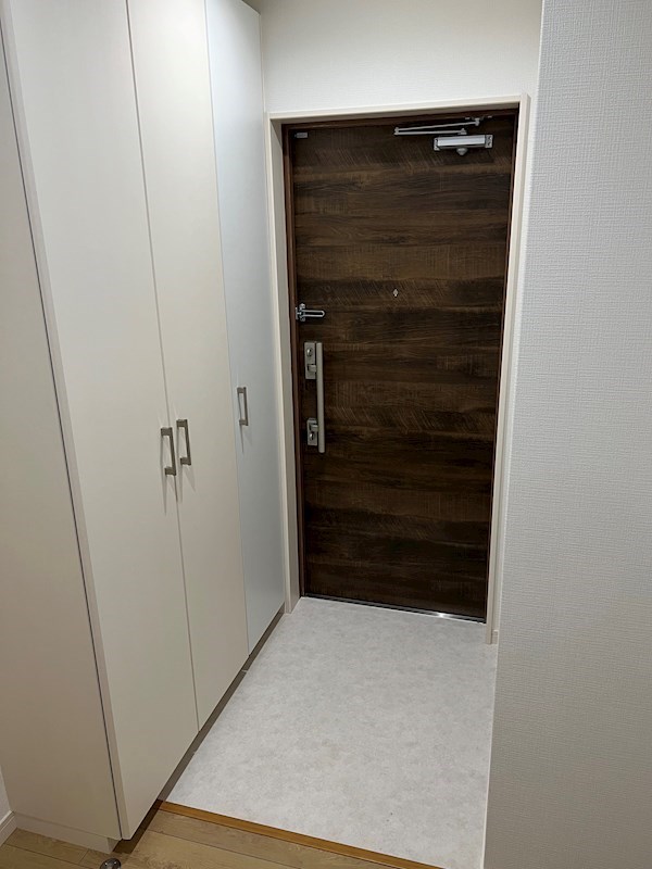 エフイー大阪狭山 玄関