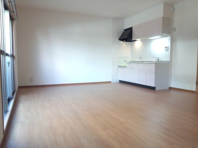 セレナ長池 リビング