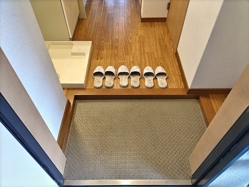 プレジオカーサ 玄関