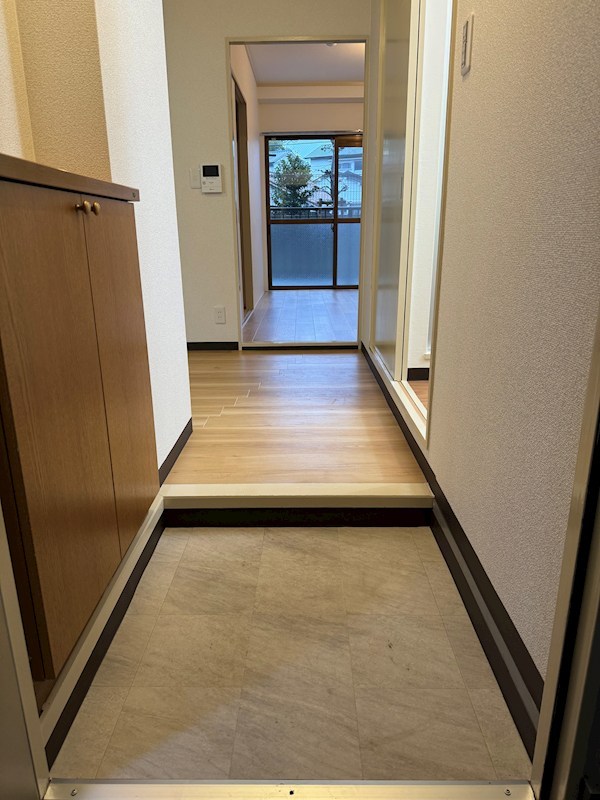 ベーネ 玄関