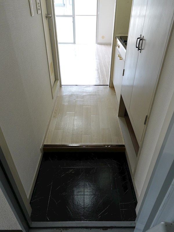 ハイツイーグレット 玄関