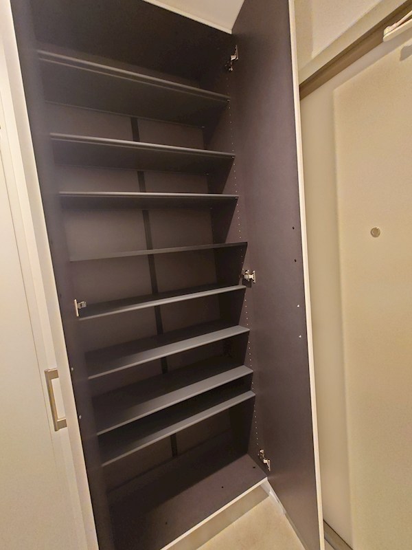 エフイー堺 玄関