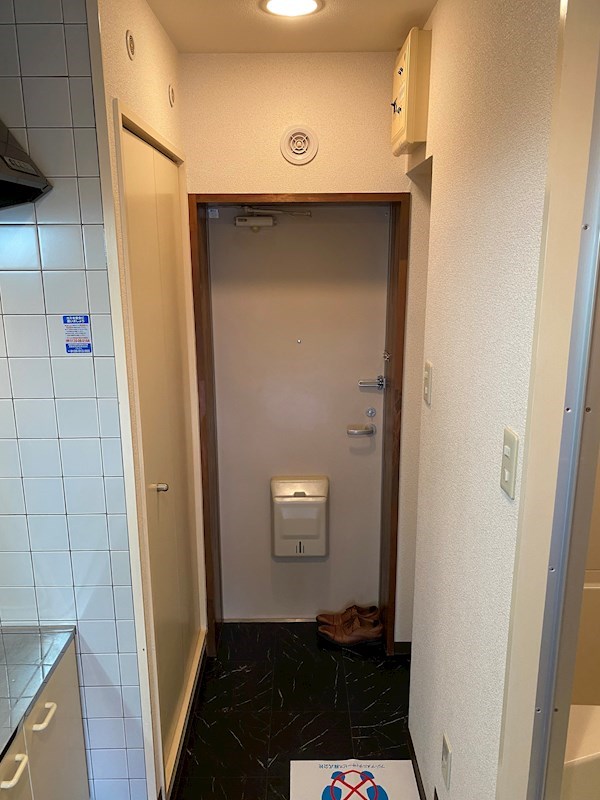 ルーチェⅡ番館 玄関