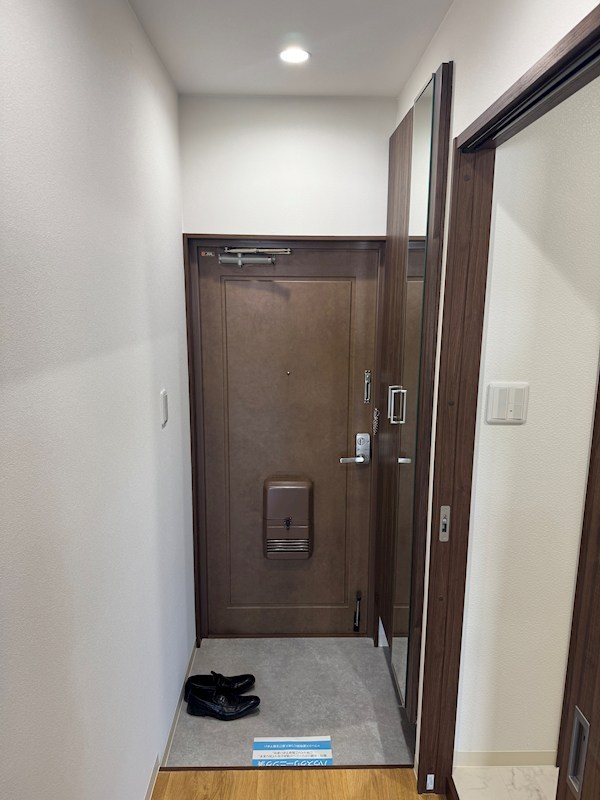 豊ハイツ 玄関