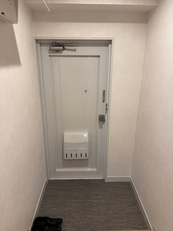 エスト深井 玄関