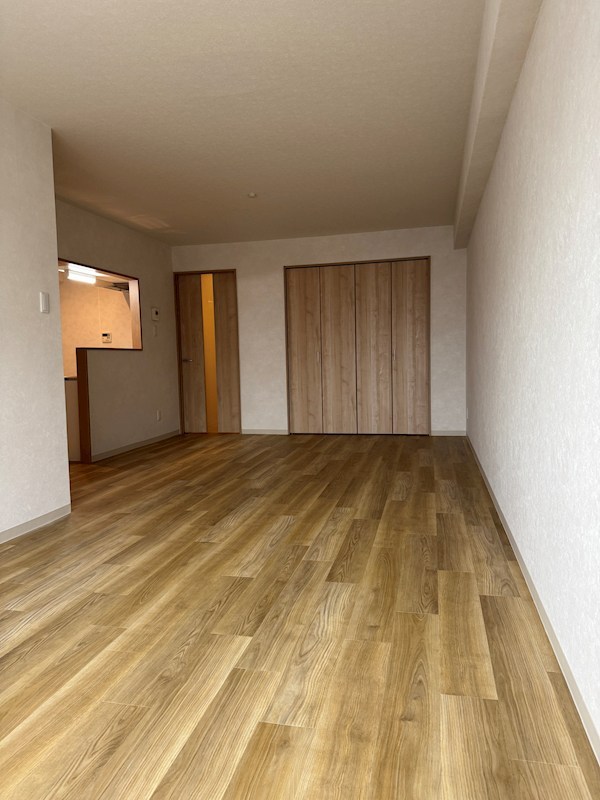 エスト深井 リビング