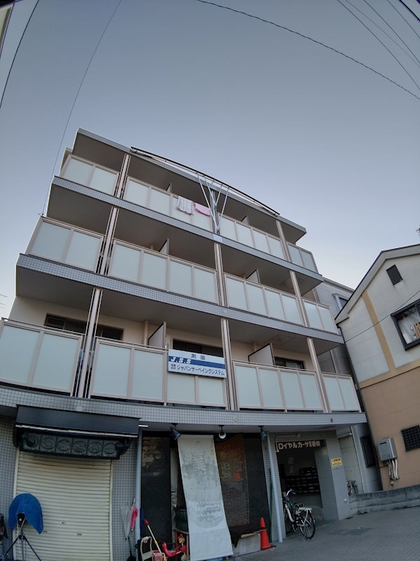 ロイヤルカーサⅡ 外観