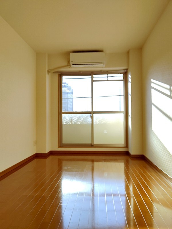 プレジオカーサ リビング