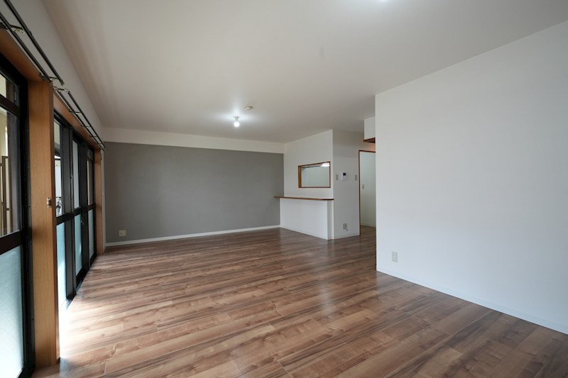 リバーサイド中もず  リビング