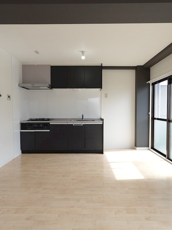 ハイライズ仙水 リビング