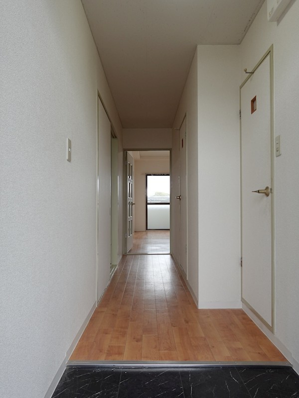 ハイライズ仙水 玄関